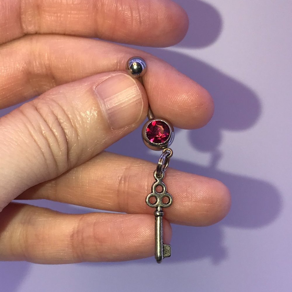 Key Dangle Belly Rings - Picture 2 of 7